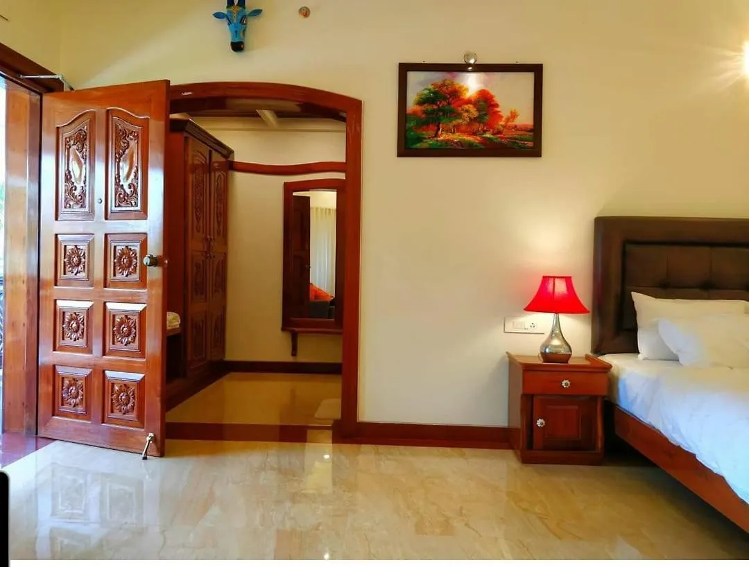 Travann Alappuzha 0*,